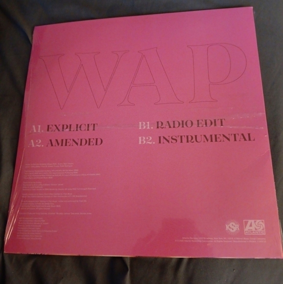 Cardi B and Megan Thee Stallion's WAP Single. Gold Vinyl Signed by Cardi B! - Picture 2 of 2